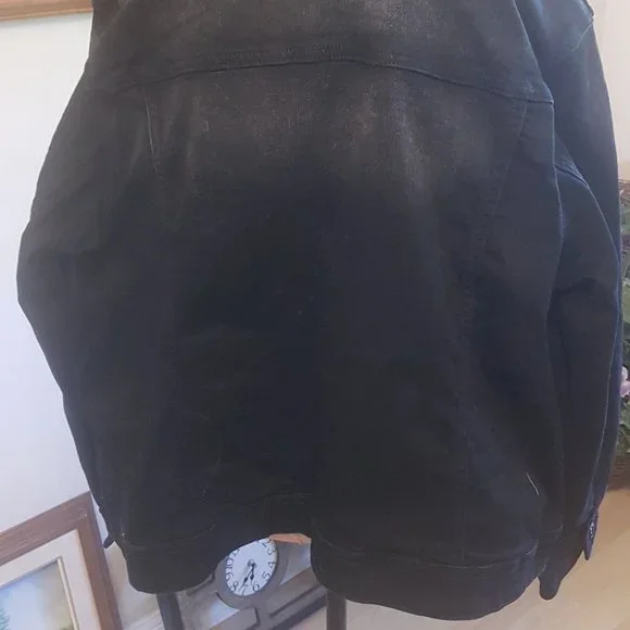 Denim jacket - Picture 6 of 8